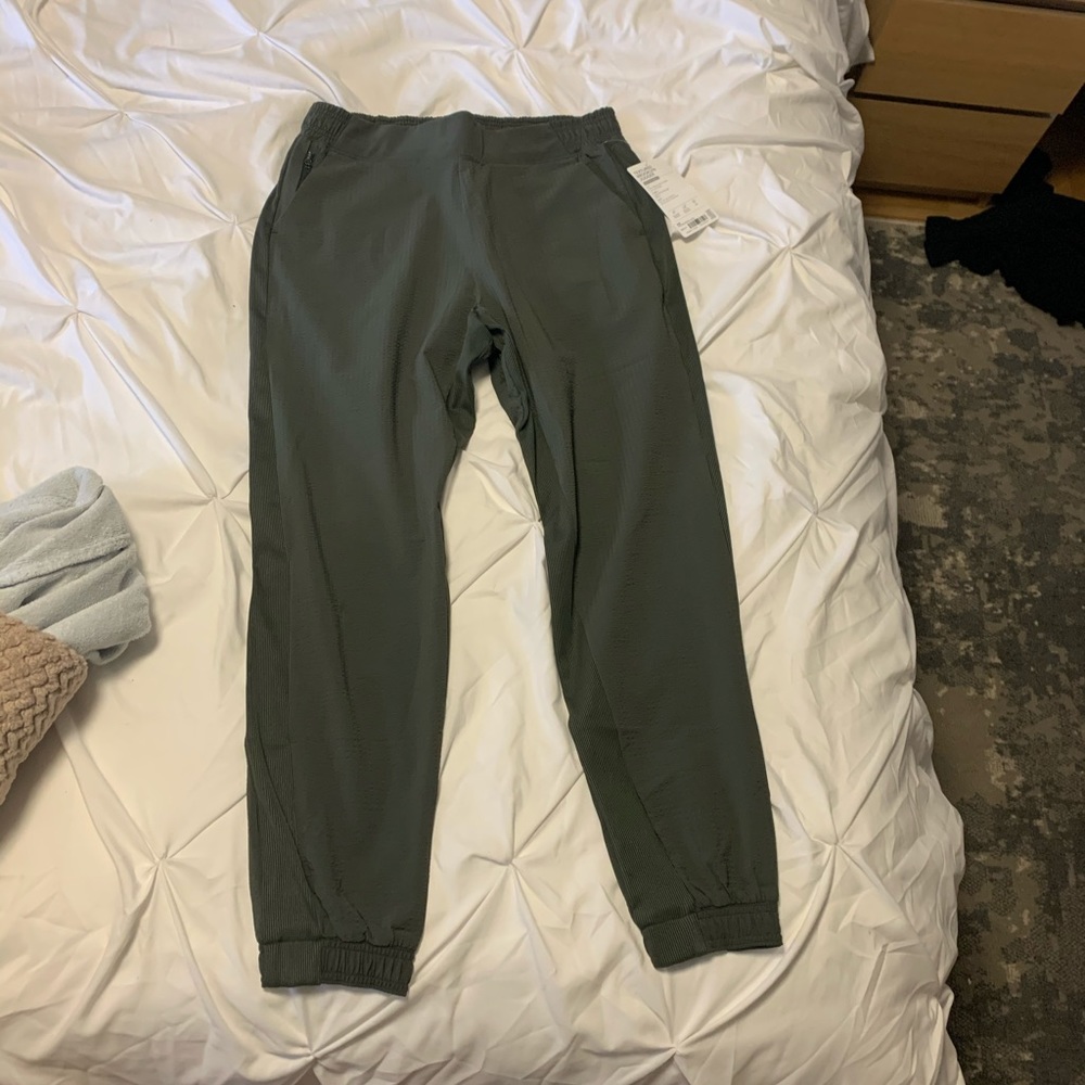 NWT Athleta jogger